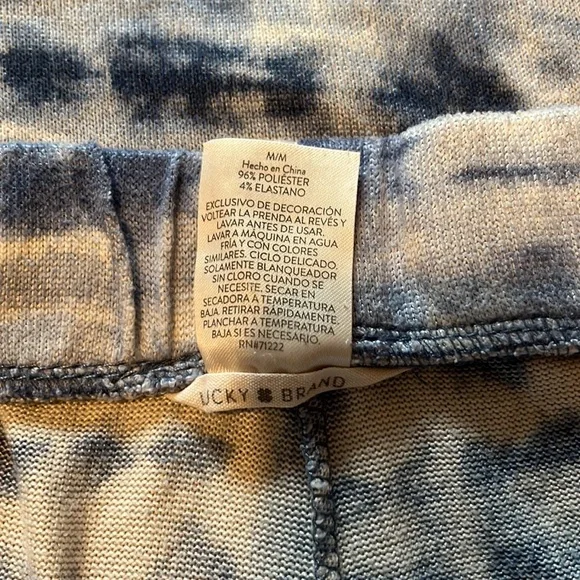 Lucky Brand Soft Terrycloth, Tie-dye PJs 💙🤍 - Picture 3 of 10